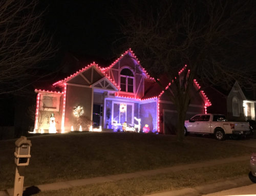 Christmas Light Decorations Contest